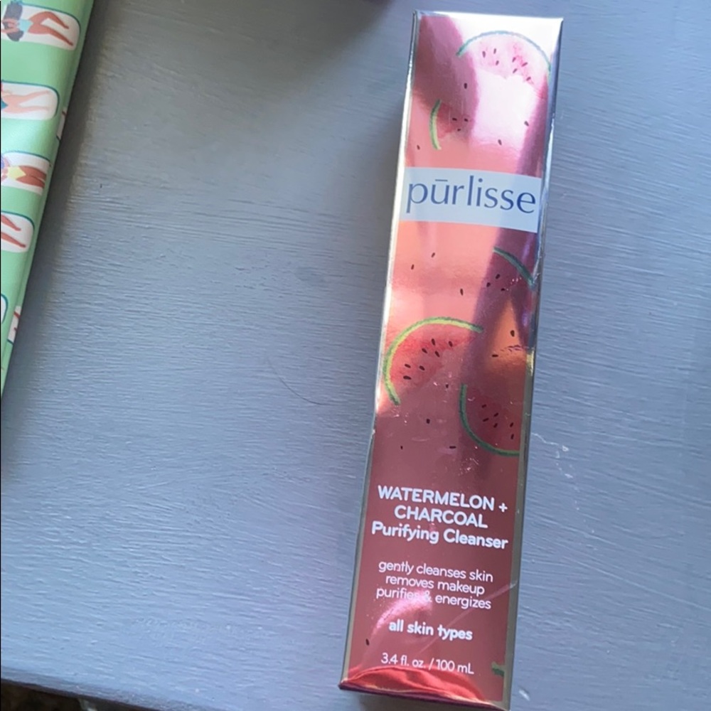 Pūrlisse Watermelon and Charcoal Purifying